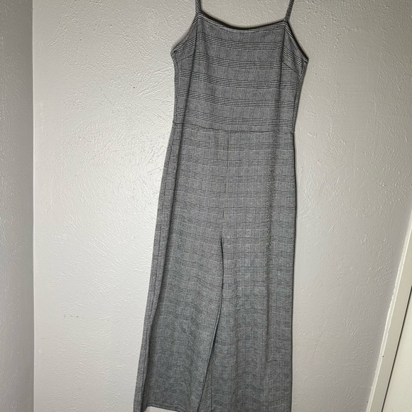 Forever 21 Glen Plaid jumpsuit size small - Picture 3 of 4